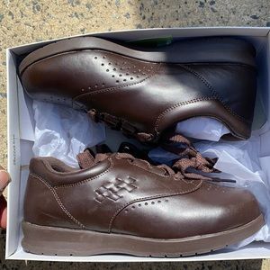 Angel steps size 8.5WW